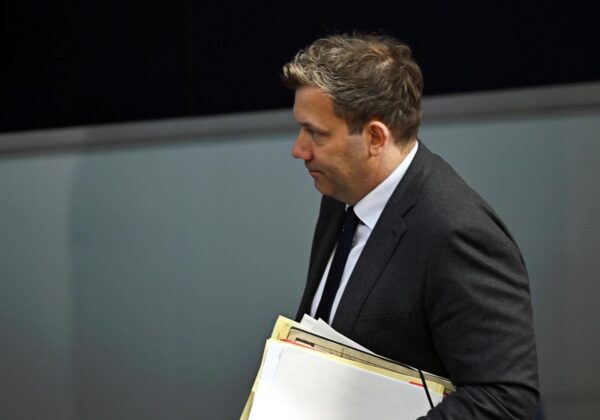 SPD-Debakel: Sozialdemokrat sieht nach Wahlschlappen „Repräsentationsproblem“ – Kritik am Klingbeil-Kurs